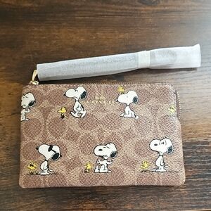Coach X Peanuts Wristlet